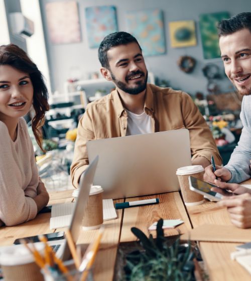 Equipe collaborant mieux avec la CNV à Belfort